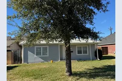 102 S Sheppard Drive, Euless, TX 76040 - Photo 1