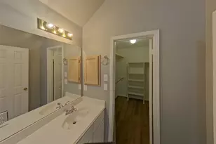 1801 Pecan View Dr, Garland, TX 75040 - Photo 10