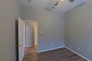 1801 Pecan View Dr, Garland, TX 75040 - Photo 12