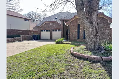 1422 Beckwith Drive, Arlington, TX 76018 - Photo 1