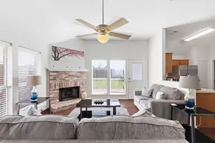 1302 Old Knoll Dr, Wylie, TX 75098 - Photo 4