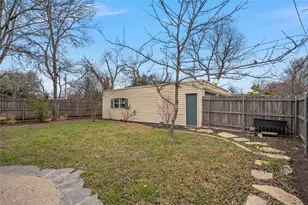 628 N 33rd St, Waco, TX 76707 - Photo 32