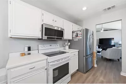 308 Moss Hill Drive, Arlington, TX 76018 - Photo 14