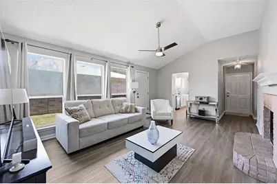 308 Moss Hill Drive, Arlington, TX 76018 - Photo 2