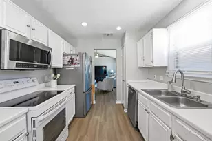 308 Moss Hill Dr, Arlington, TX 76018 - Photo 12