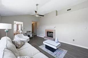 308 Moss Hill Dr, Arlington, TX 76018 - Photo 8