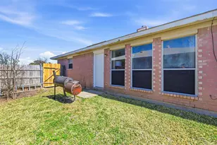 308 Moss Hill Dr, Arlington, TX 76018 - Photo 36