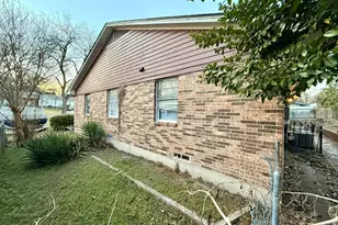 3444 Oak Creek Cir, Dallas, TX 75227 - Photo 22