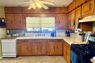 409 10th, Nocona, TX 76255 - Photo 8