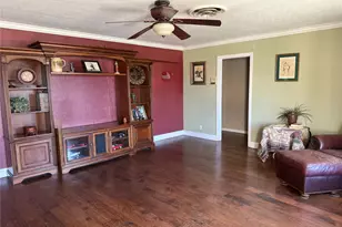 409 10th, Nocona, TX 76255 - Photo 2