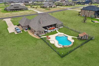 11201 Lakecrest Drive, Sanger, TX 76266 - Photo 2