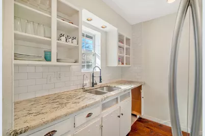 2320 Meadow Lark, Irving, TX 75060 - Photo 16