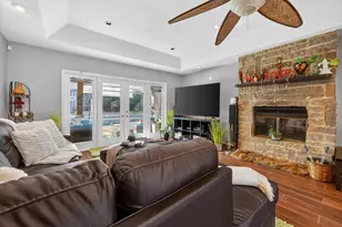 6204 Meadowmere Ln, Arlington, TX 76001 - Photo 10