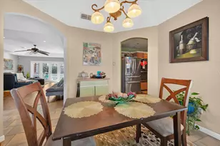 6204 Meadowmere Ln, Arlington, TX 76001 - Photo 16