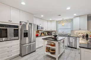 409 Shadow Mountain Dr, Woodway, TX 76712 - Photo 24