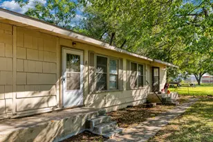 6161 Brocks Ln, Fort Worth, TX 76114 - Photo 2