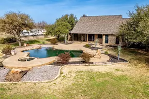 6210 Deer Run Rd, Sanger, TX 76266 - Photo 2