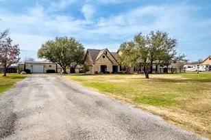 6210 Deer Run Rd, Sanger, TX 76266 - Photo 10
