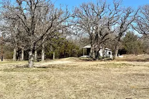 454 Bear Ridge Rd, Bowie, TX 76230 - Photo 6
