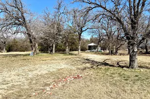 454 Bear Ridge Rd, Bowie, TX 76230 - Photo 20