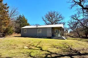 454 Bear Ridge Rd, Bowie, TX 76230 - Photo 6