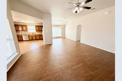 329 Hacienda Drive, Waxahachie, TX 75165 - Photo 4