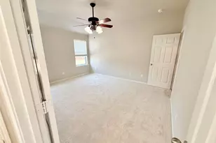 329 Hacienda Dr, Waxahachie, TX 75165 - Photo 8