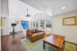 3336 Valiant Dr, Dallas, TX 75229 - Photo 26