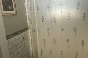 1213 S 31st St, Beverly Hills, TX 76711 - Photo 8