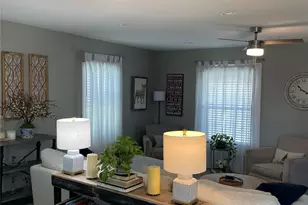 1213 S 31st St, Beverly Hills, TX 76711 - Photo 2