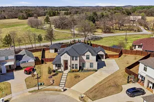 3701 Primrose Ct, Denison, TX 75020 - Photo 2