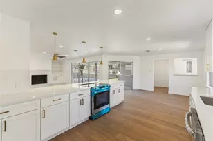 817 Brook Valley Ln, Dallas, TX 75232 - Photo 6