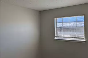 424 Langley Ave, Everman, TX 76140 - Photo 8