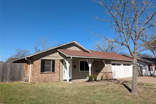 424 Langley Ave, Everman, TX 76140 - Photo 2