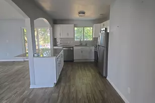 3727 Golden Hills Dr, Dallas, TX 75241 - Photo 2