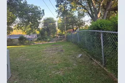 3727 Golden Hills Drive, Dallas, TX 75241 - Photo 18