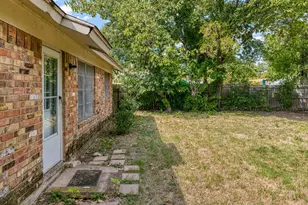 8013 Emerald Hills Way, North Richland Hills, TX 76180 - Photo 24