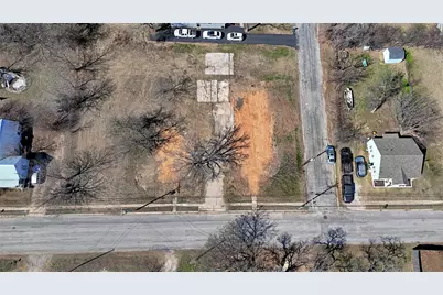 300 S Mill Street, Bowie, TX 76230 - Photo 14