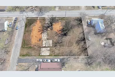 300 S Mill Street, Bowie, TX 76230 - Photo 20