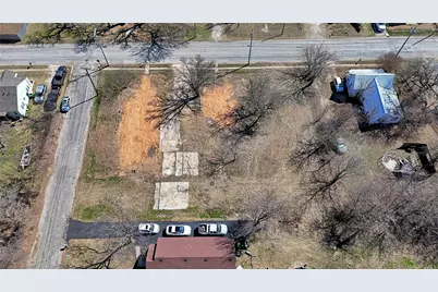 300 S Mill Street, Bowie, TX 76230 - Photo 12