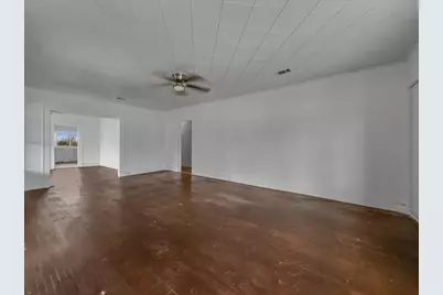 817 Marion Avenue, Fort Worth, TX 76104 - Photo 4