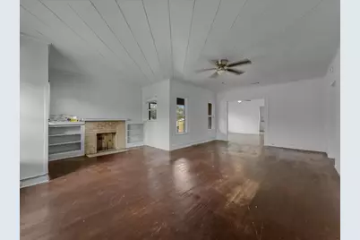 817 Marion Avenue, Fort Worth, TX 76104 - Photo 2