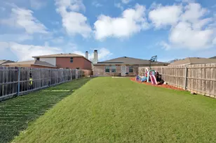 1120 Bumble Bee Dr, Lancaster, TX 75134 - Photo 26
