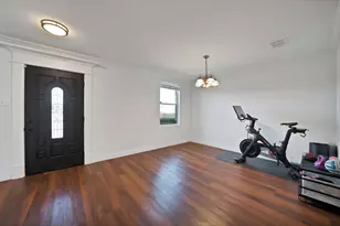 1120 Bumble Bee Dr, Lancaster, TX 75134 - Photo 4