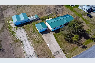 1681 County Road 2277, Quinlan, TX 75474 - Photo 32