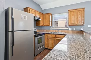 3122 Timber Creek Dr, Grand Prairie, TX 75052 - Photo 6