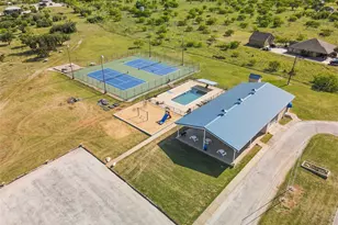 1100 Creek View Cove, Strawn, TX 76475 - Photo 38