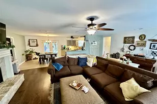 3920 Savannah Dr, Garland, TX 75041 - Photo 6