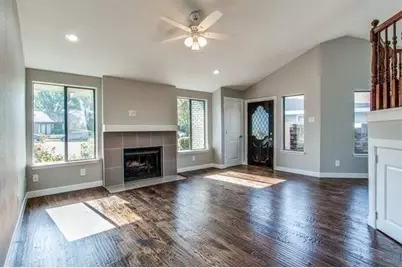 514 Hunters Glen Street, Lewisville, TX 75067 - Photo 6