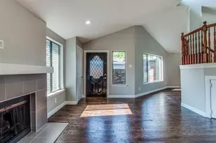 514 Hunters Glen St, Lewisville, TX 75067 - Photo 4